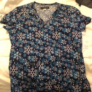 Koi Basics: Snowflake scrub top